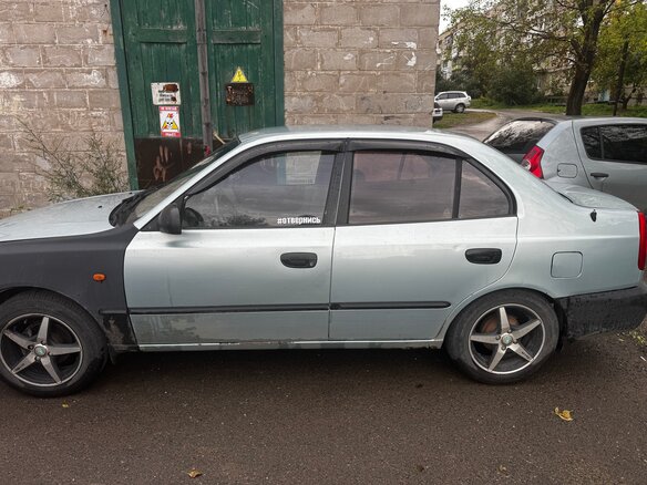 2008 Hyundai Accent ТагАЗ II, серебристый, 200000 рублей - вид 5