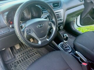 2016 Kia Rio III Рестайлинг, белый, 1000000 рублей, вид 4