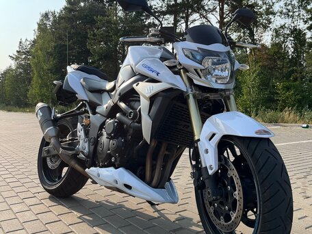 2014 Suzuki GSR 750, белый, 700000 рублей, вид 2