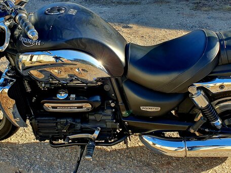 2011 Triumph Rocket 3, чёрный, 900000 рублей, вид 2