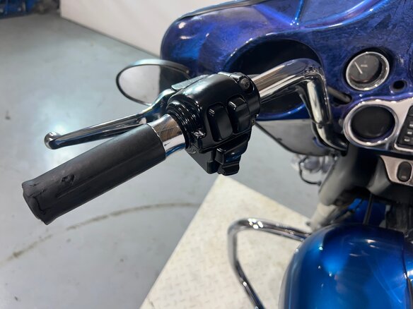 2006 Harley-Davidson Electra Glide, синий, 510000 рублей - вид 25
