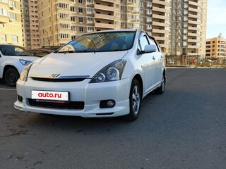 2003 Toyota Wish I, белый, 800000 рублей, вид 2