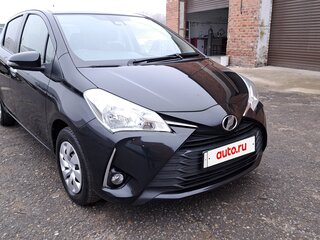 2018 Toyota Vitz III (XP130) Рестайлинг, чёрный, 1025000 рублей, вид 3