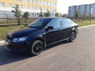 2011 Volkswagen Polo V, чёрный, 690000 рублей, вид 1