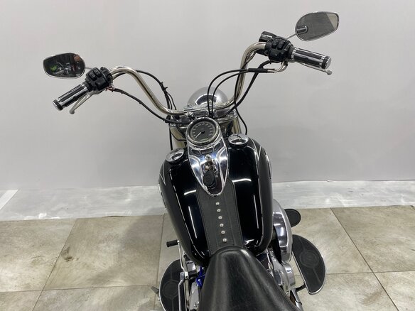2011 Harley-Davidson Heritage, чёрный, 759000 рублей - вид 8
