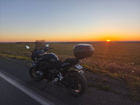 2018 BMW R 1200 RS, чёрный, 1200000 рублей, вид 1
