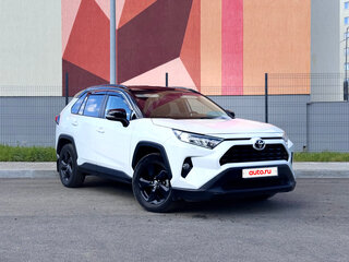 2020 Toyota RAV4 V (XA50), белый, 3000000 рублей, вид 3