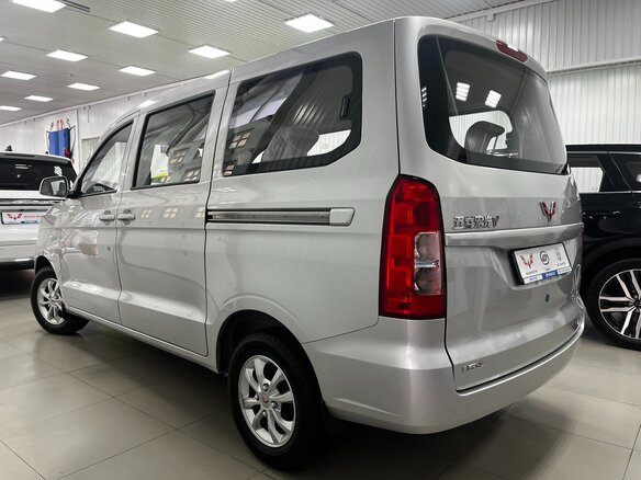 2022 Wuling Hongguang V, серый - вид 8