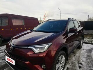 2017 Toyota RAV4 IV (XA40) Рестайлинг, красный, 2300000 рублей, вид 2