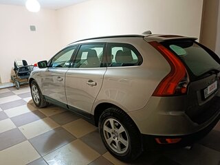 2012 Volvo XC60 I, бежевый, 1850000 рублей, вид 5