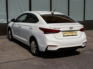 2018 Hyundai Solaris II, белый, 1055000 рублей, вид 3