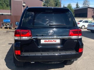 2020 Toyota Land Cruiser 200 Series Рестайлинг 2, чёрный, 9000000 рублей, вид 5