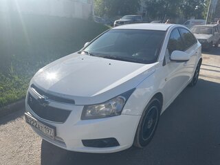 2011 Chevrolet Cruze I, белый, 525000 рублей, вид 2