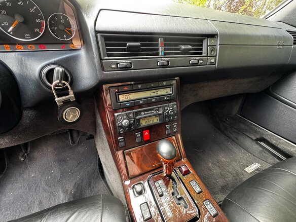 2000 Mercedes-Benz SL-Класс 500 IV (R129) Рестайлинг 2, чёрный, 12500000 рублей - вид 14