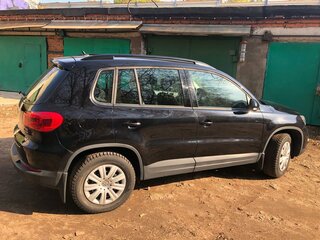 2013 Volkswagen Tiguan I Рестайлинг, чёрный, 1790000 рублей, вид 4