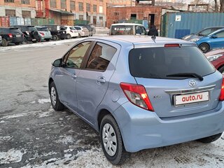 2013 Toyota Vitz III (XP130), голубой, 860000 рублей, вид 4