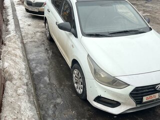 2017 Hyundai Solaris II, белый, 900000 рублей, вид 1