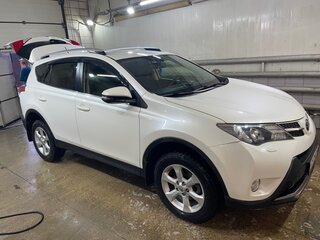2015 Toyota RAV4 IV (XA40), белый, 1950000 рублей, вид 5