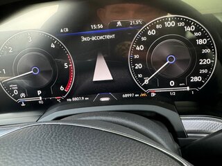 2018 Volkswagen Touareg III, серый, 6300000 рублей, вид 5