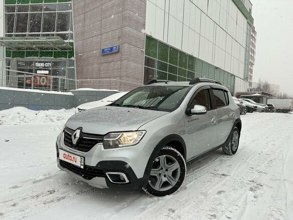 2021 Renault Sandero Stepway II Рестайлинг, серый