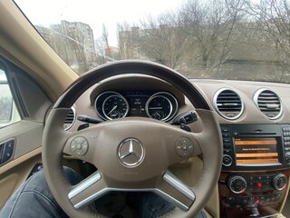 2010 Mercedes-Benz GL-Класс 350 CDI BlueEfficiency I (X164) Рестайлинг, белый, 1750000 рублей, вид 2