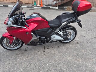 2011 Honda VFR 1200, красный, 650000 рублей, вид 5