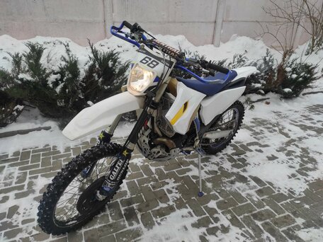 2016 Husqvarna TE 250, белый, 439028 рублей, вид 1