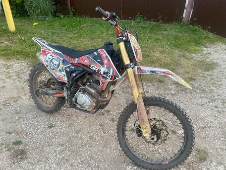 2021 GR GR2, красный, 100000 рублей, вид 3