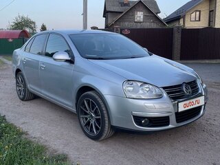 2009 Volkswagen Jetta V, серебристый, 545000 рублей, вид 3
