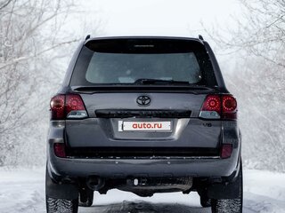 2012 Toyota Land Cruiser 200 Series Рестайлинг 1, серый, 5000000 рублей, вид 1