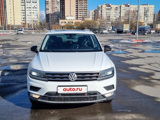 2017 Volkswagen Tiguan II, белый, 2300000 рублей, вид 1
