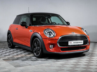 2018 Mini Hatch Cooper III (F55/F56) Рестайлинг, оранжевый, 1763200 рублей, вид 3