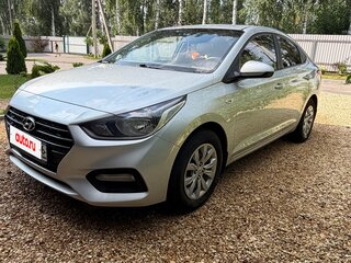 2017 Hyundai Solaris II, серебристый, 1150000 рублей, вид 1