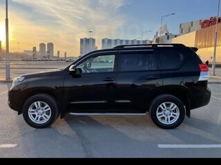 2011 Toyota Land Cruiser Prado 150 Series, чёрный, 3999999 рублей, вид 4