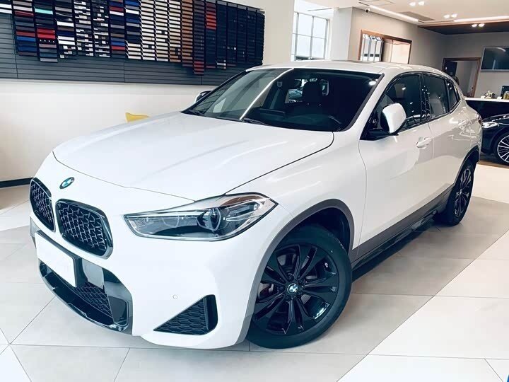 Открыть фотографии: BMW X2 I (F39)