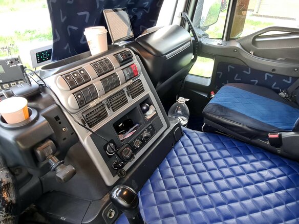 2011 Iveco Stralis, белый, 2950000 рублей - вид 9