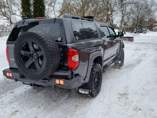 2013 Toyota Tundra CrewMax II Рестайлинг, серый, 6000000 рублей, вид 4
