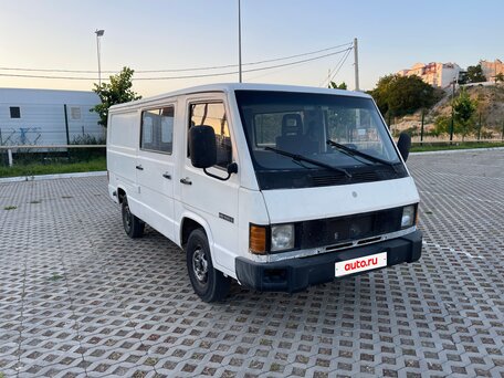 1990 Mercedes-Benz MB 100, белый, 420000 рублей, вид 2