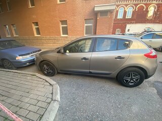 2009 Renault Megane III, коричневый, 390000 рублей, вид 3