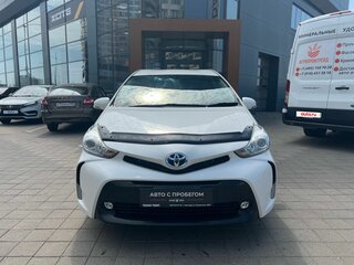 2015 Toyota Prius Alpha I (ZVW40/41) Рестайлинг, белый, 1410000 рублей, вид 2