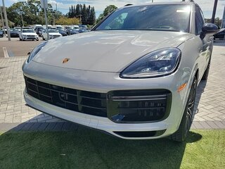 2022 Porsche Cayenne Turbo III, бежевый, 21226200 рублей, вид 2