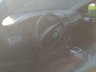 2008 Volkswagen Touareg I Рестайлинг, серый, 1000000 рублей, вид 5