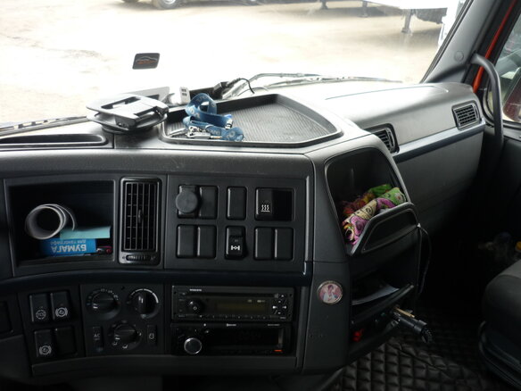 2013 Volvo FH, красный, 7800000 рублей - вид 23