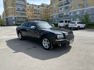 2005 Chrysler 300C I, чёрный, 1050000 рублей, вид 3