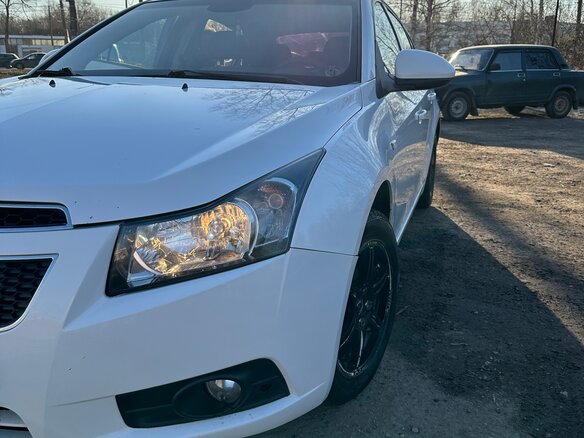 2012 Chevrolet Cruze I, белый, 700000 рублей - вид 11