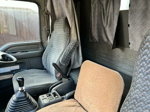 2001 Isuzu Forward (F-Series), белый, 3500000 рублей - вид 18