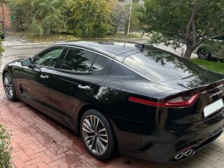 2018 Kia Stinger I, чёрный, 3650000 рублей, вид 3