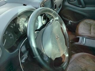 2011 Peugeot Partner II, красный, 380000 рублей, вид 5