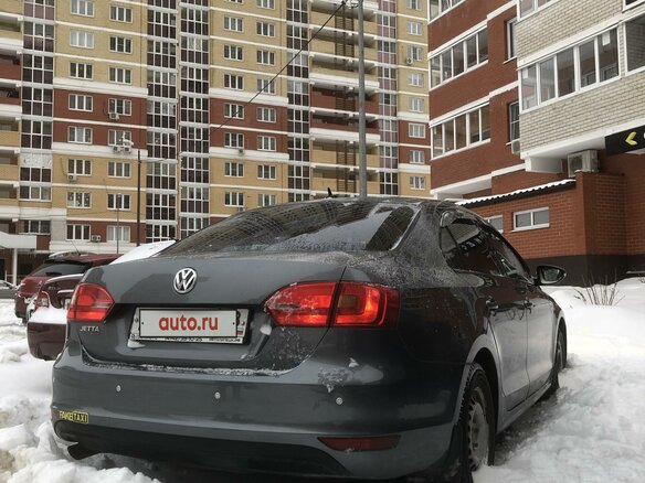 2014 Volkswagen Jetta VI, серый, 1390000 рублей - вид 4