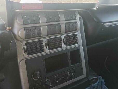 2012 Iveco Stralis, белый, 3000000 рублей, вид 2